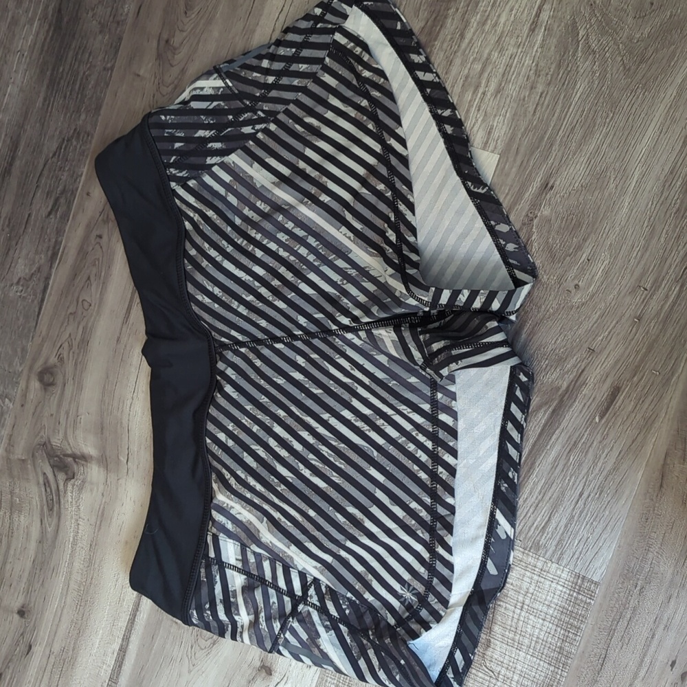 Athleta Pulse Striped Athletic Running Shorts Med… - image 1